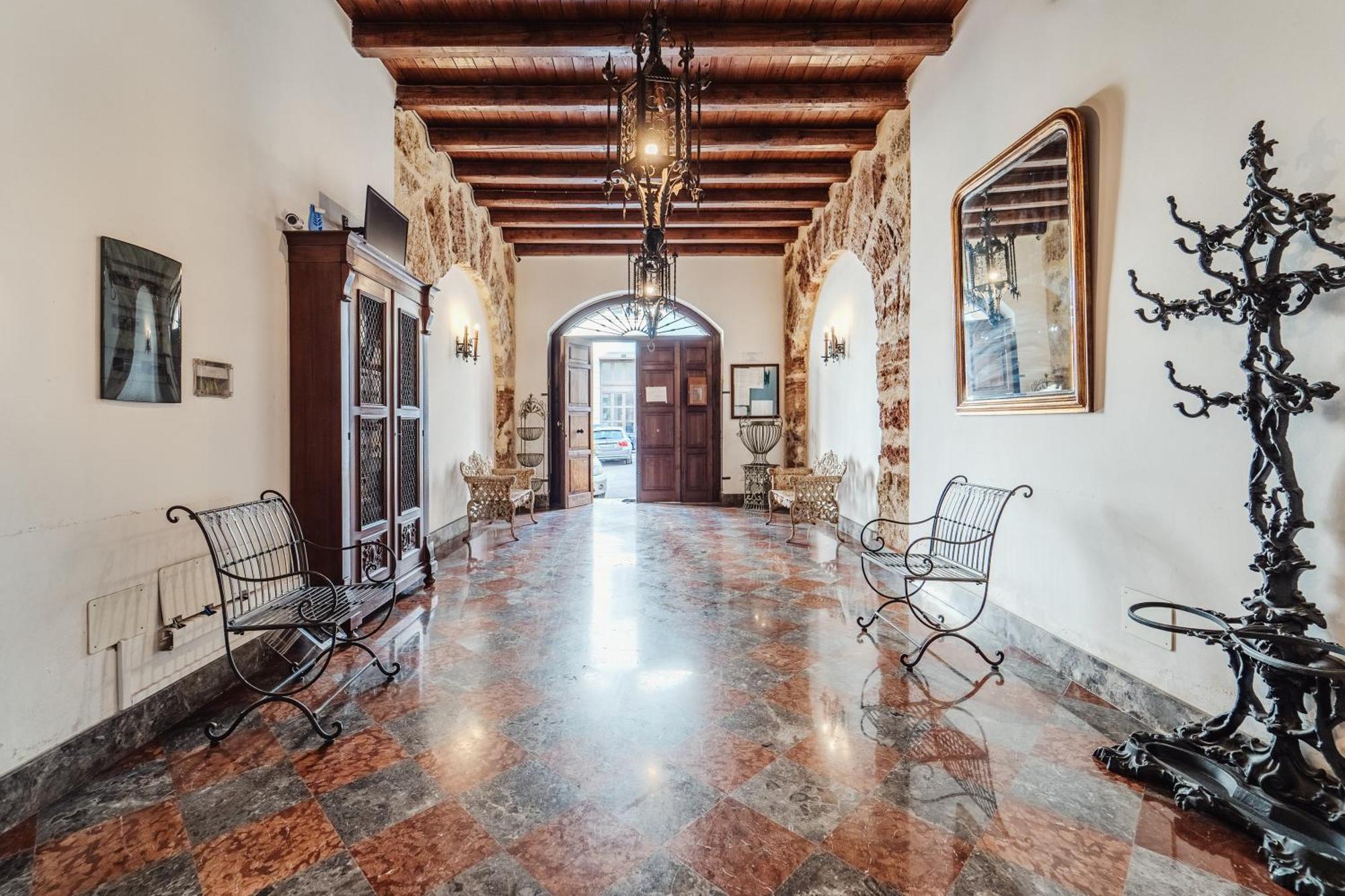 Apartament Dimora Degli Scalzi Palermo Zewnętrze zdjęcie